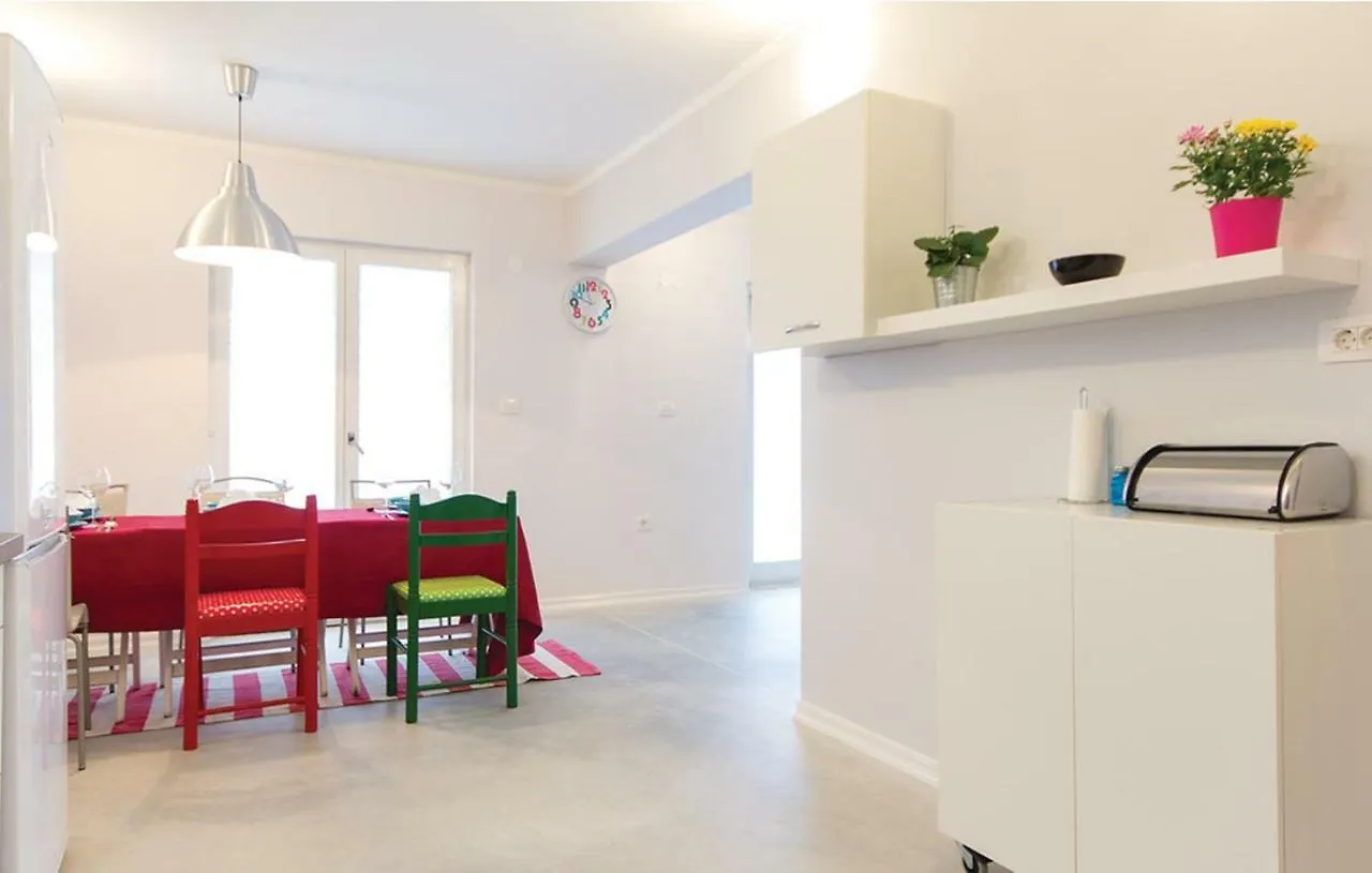 Apartments Jana & Luka Pula 0*,  Croatia