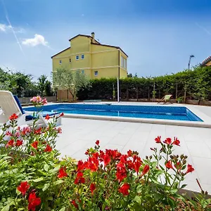 Villa Vista Pula