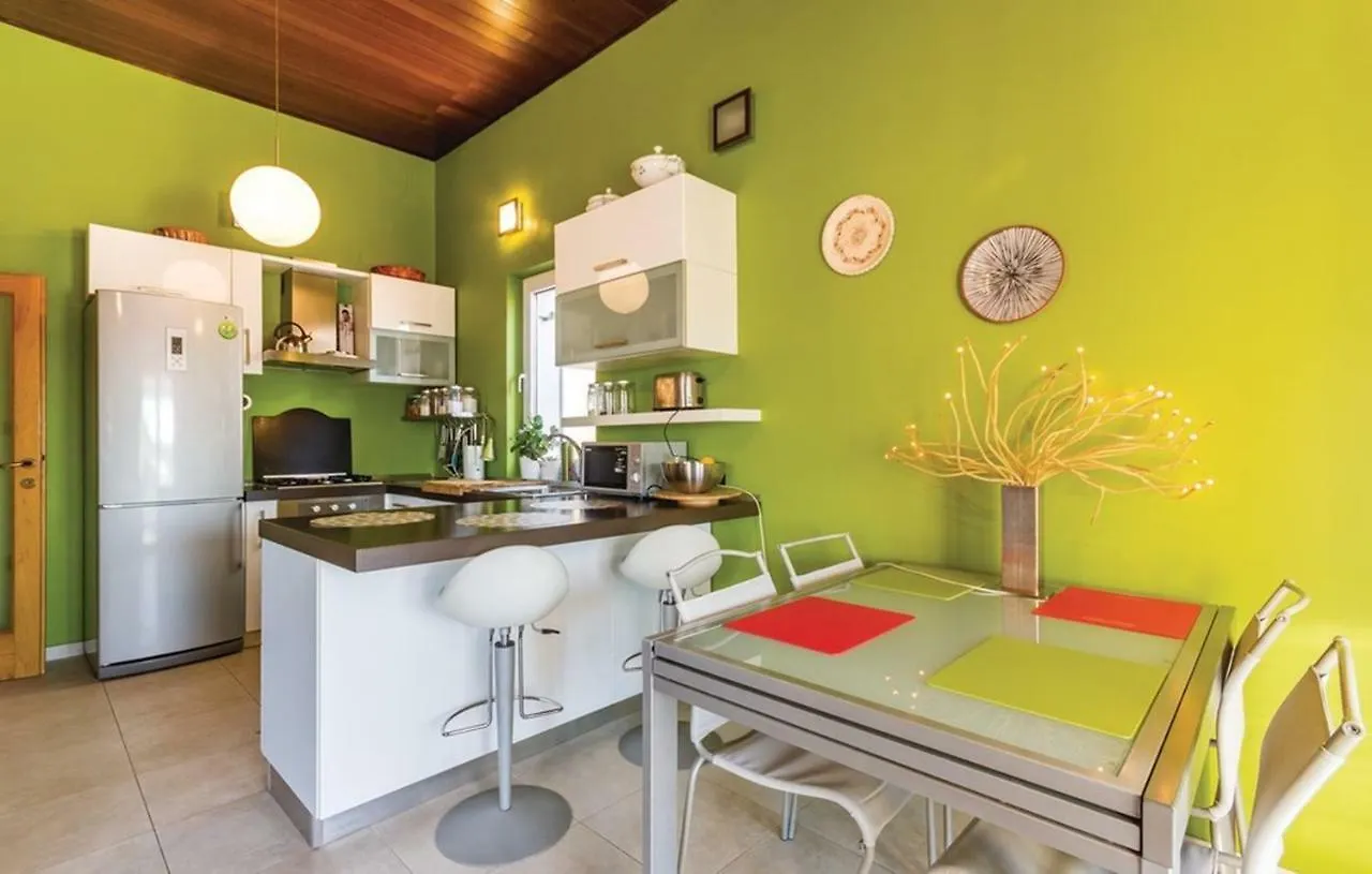 Apartments Jana & Luka 普拉