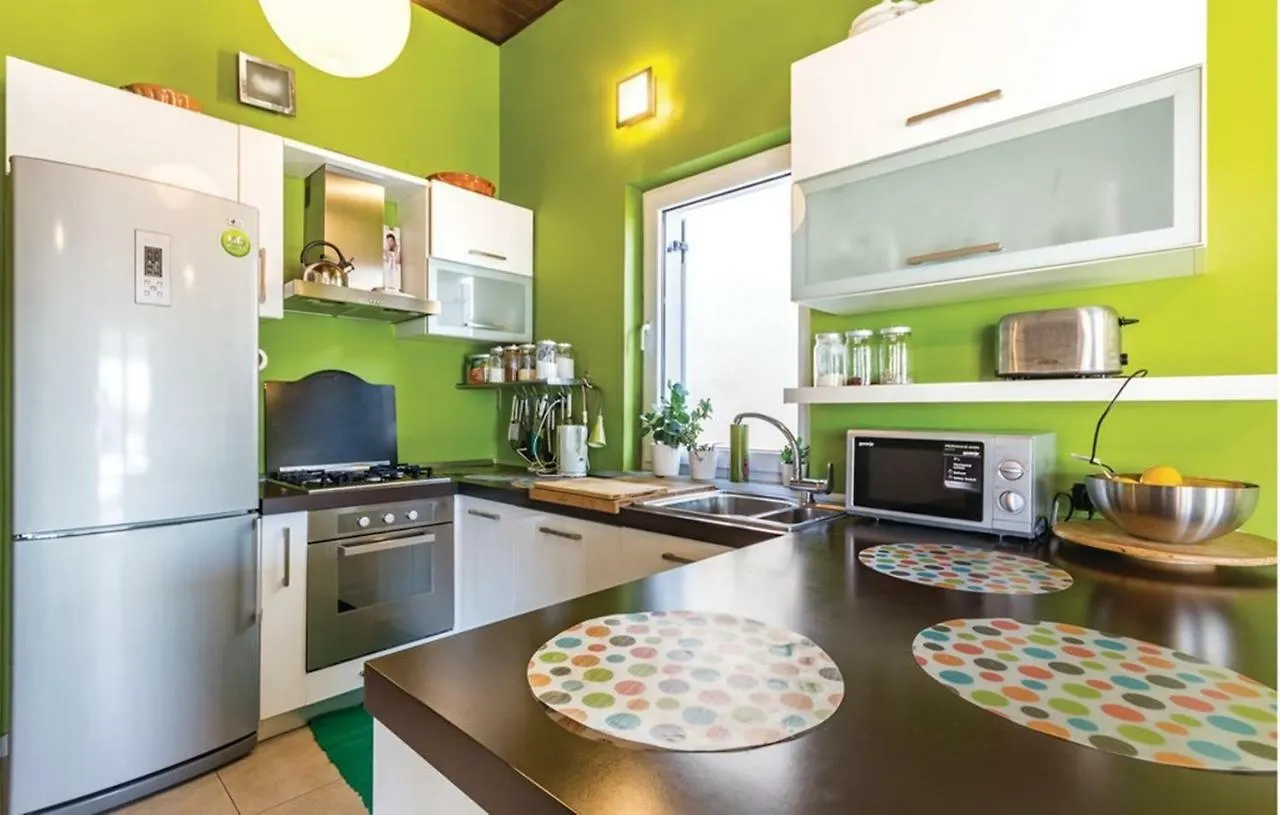 Apartments Jana & Luka 普拉
